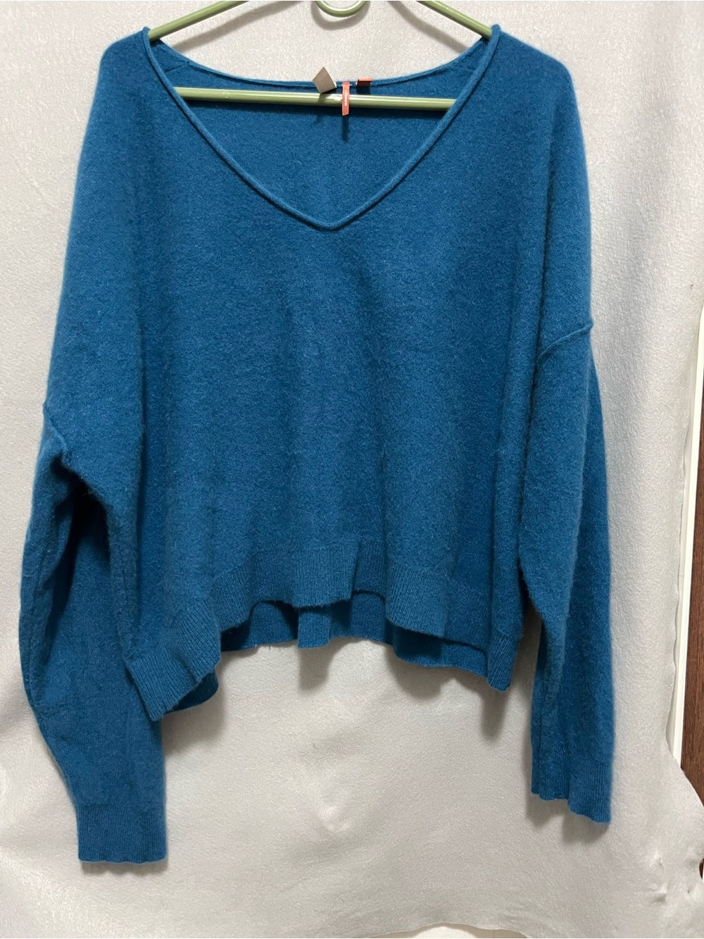 Pilcro 100% Cashmere Sweater XL Teal Cropped V Neck Soft Knit Relaxed Women’s